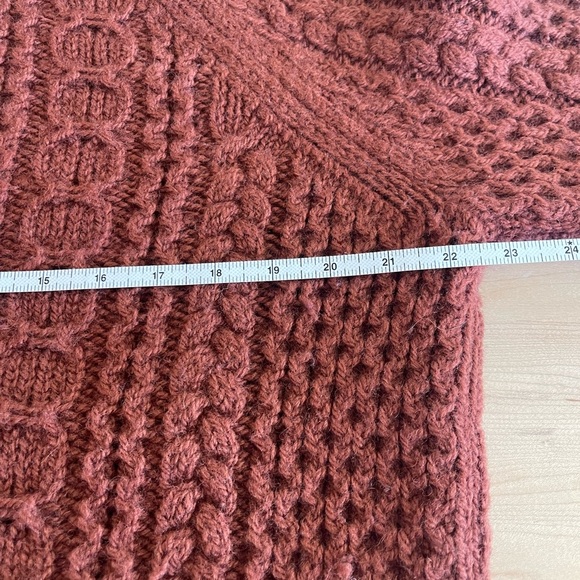 Bally Made in Switzerland 100% Norwegian Wool Cable Knit Sweater in Rust- XL - Picture 7 of 7